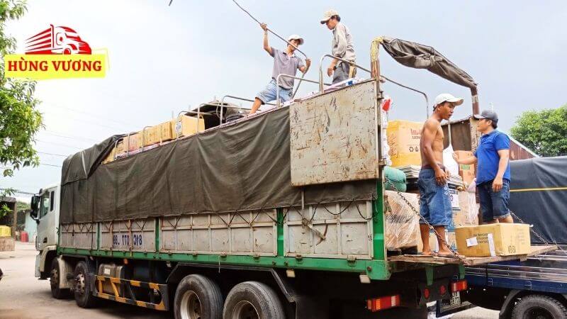Chành xe gửi hàng từ Sài Gòn đi Phú Thọ.