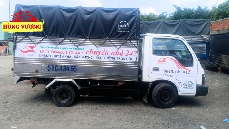 Xe tải chở hàng KCN Phong Phú Bình Chánh