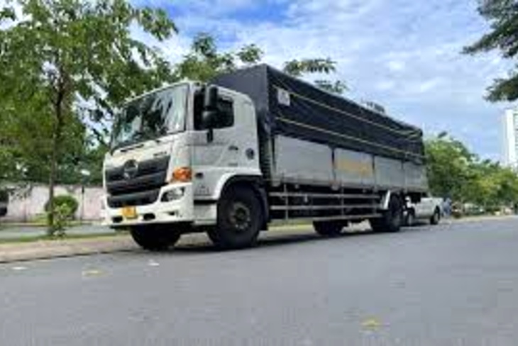 Rút container tại kho hay tại bãi - Vận tải Hùng Vương
