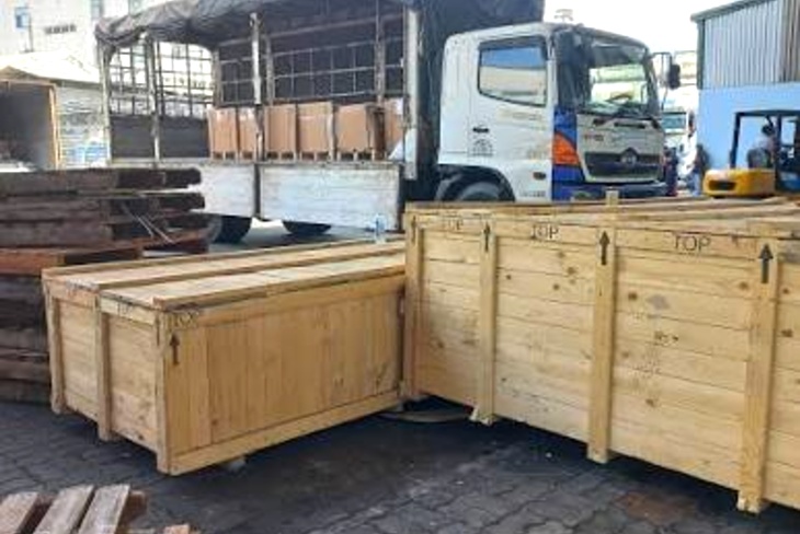 Thuê xe tải 10 tấn đi Đà Nẵng chờ xếp đồ lên xe